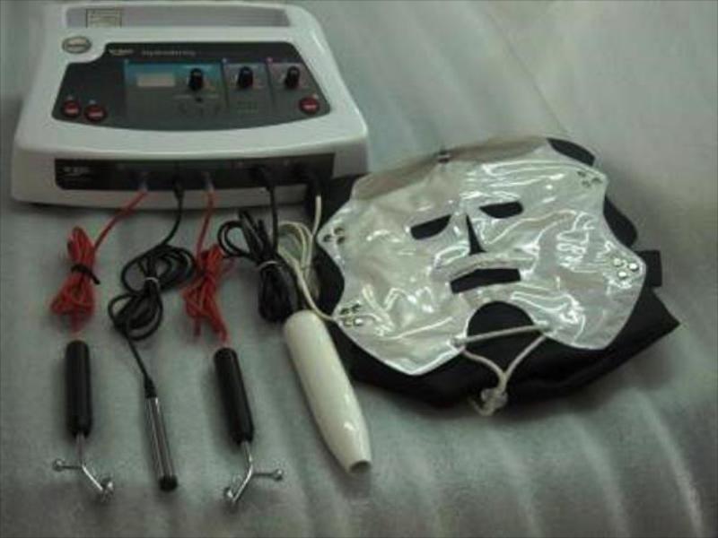 هیدرودرمی دیجیتال هاینس با ماسک حرارتیHI-NESS Digital Hydroderm