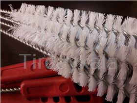 Milking machine brushes