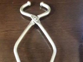 Metal cattle nose catcher