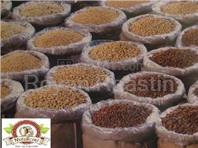 Pistachio , Saffron , Raisin , Fig , Prunes .Dates Barberry , Pomegranate JC Tomato Paste